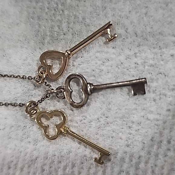 Tiffany & Co. Triple Key Motif Silver Gold Pendant Necklace Ag925 Au750 18in Lg - Picture 13 of 15